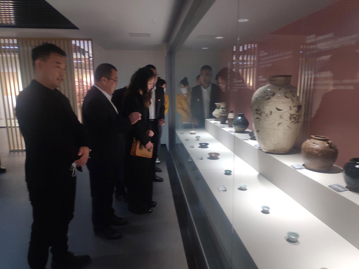 1635667984424448.jpg 46.jpg